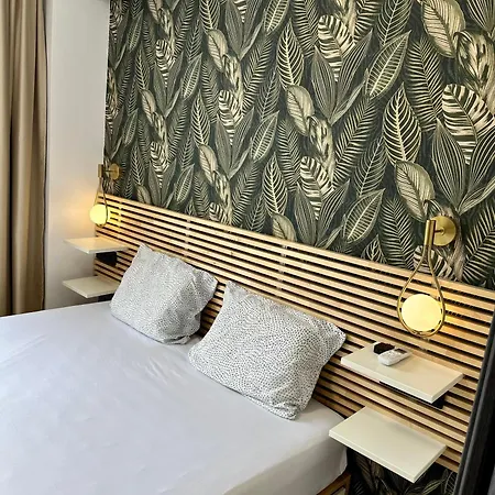 Apartment Cozy With Balcony On The Black Sea- Part Of The Family 'vicki Warna