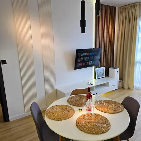 Cozy With Balcony On The Black Sea- Part Of The Family 'vicki * Warna