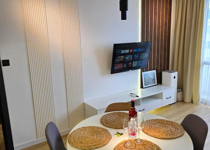 Cozy With Balcony On The Black Sea- Part Of The Family 'vicki * Варна