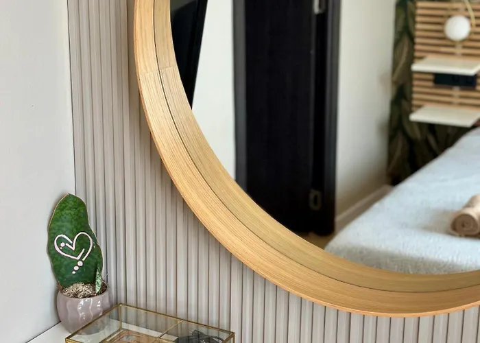 Cozy With Balcony On The Black Sea- Part Of The Family 'vicki Apartment *